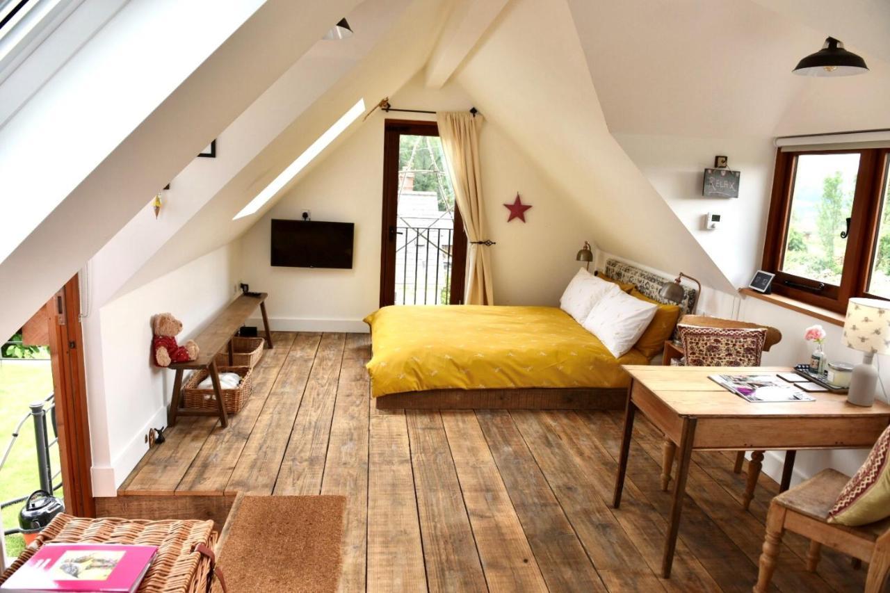 Ferienwohnung The Roost Semley Exterior foto